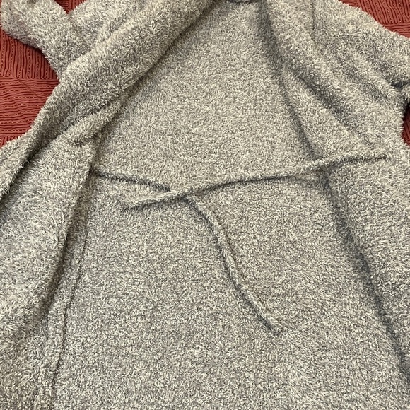 Love & Lore women’s size small / medium Gray plush Fleece Robe - Picture 9 of 11